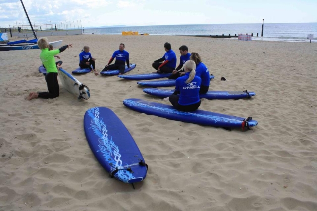  Disfrutando de una de nuestras lecciones de surf 
